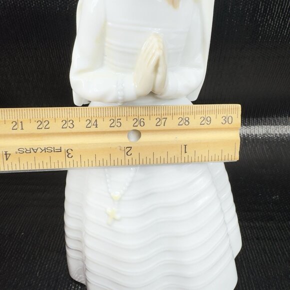 Nao by Lladro First Communion Praying Girl Rosary Figurine Fine Porcelain Figure - Picture 6 of 13